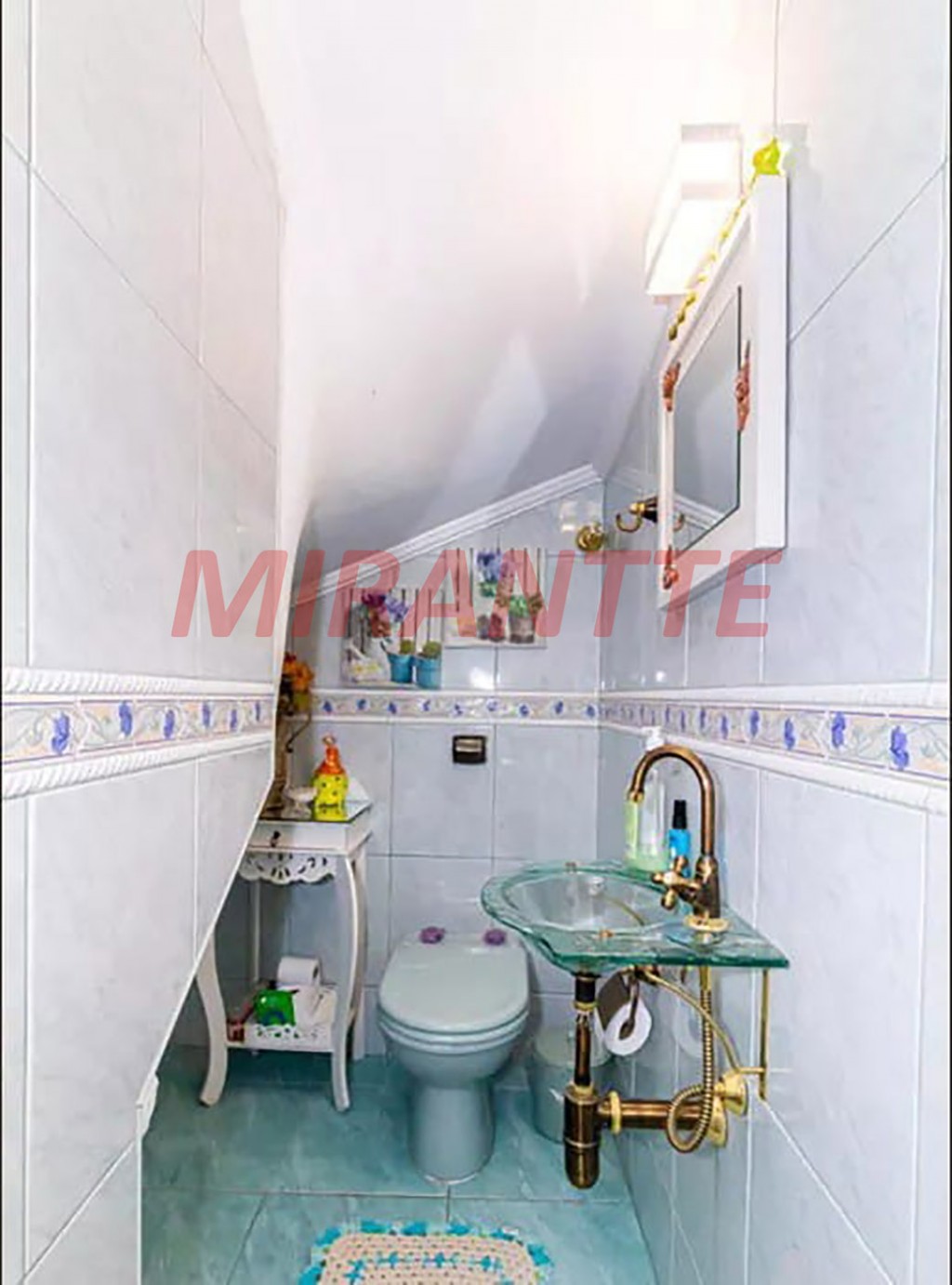 Sobrado de 300m² com 4 quartos em Jardim Tremembé
