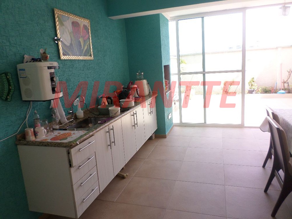 Sobrado de 245m² com 3 quartos em Mandaqui