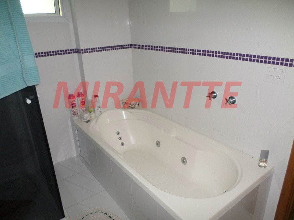 Sobrado de 245m² com 3 quartos em Mandaqui