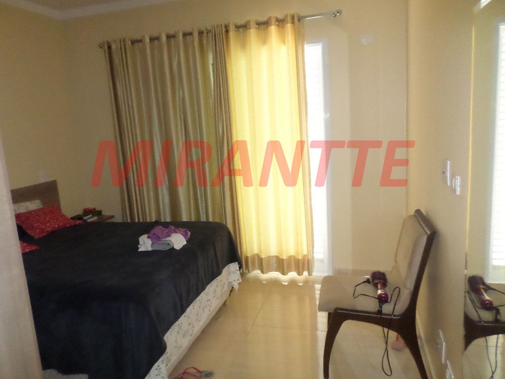 Sobrado de 245m² com 3 quartos em Mandaqui