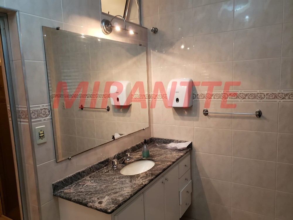 Sobrado de 240m² com 2 quartos em Vila Francos