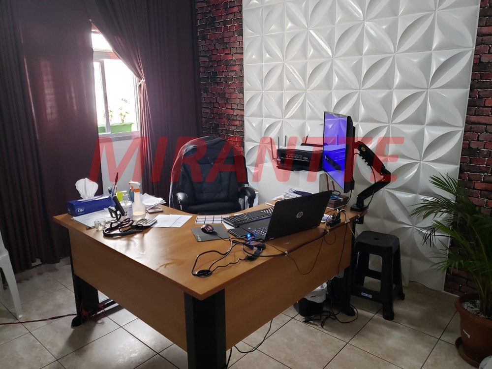 Sobrado de 240m² com 2 quartos em Vila Francos