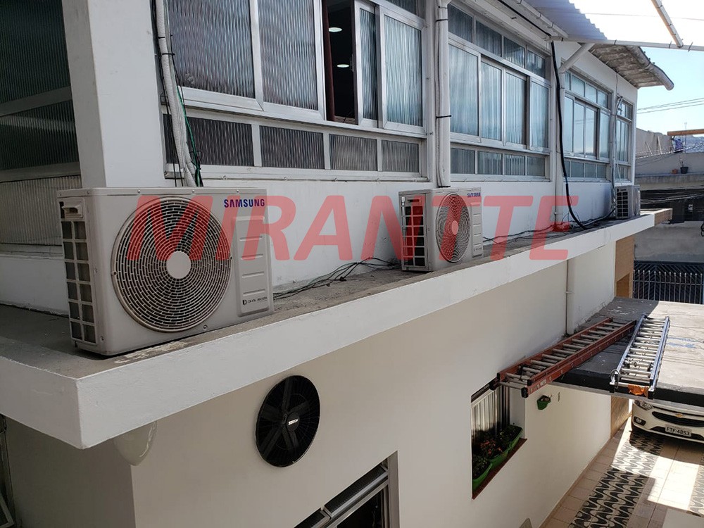 Sobrado de 240m² com 2 quartos em Vila Francos