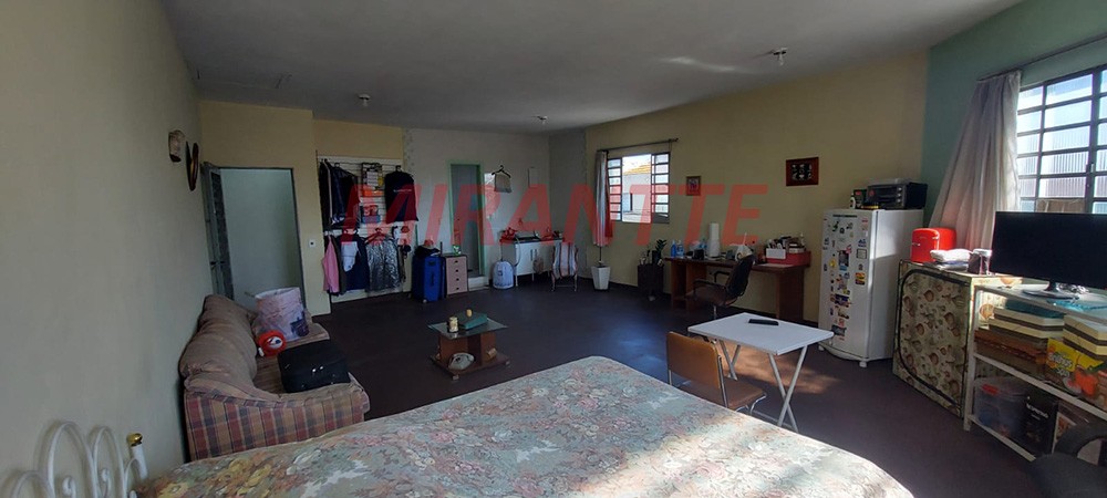 Sobrado de 252m² com 3 quartos em Parque Peruche