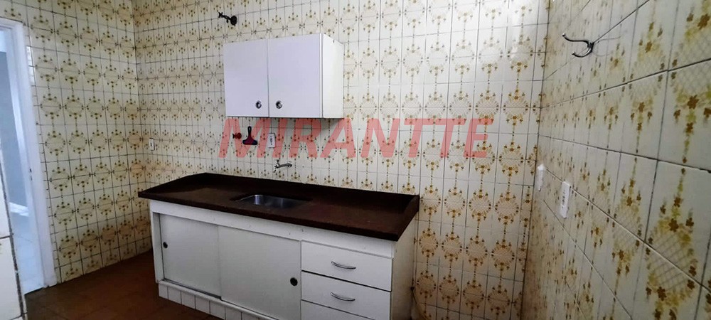 Sobrado de 252m² com 3 quartos em Parque Peruche