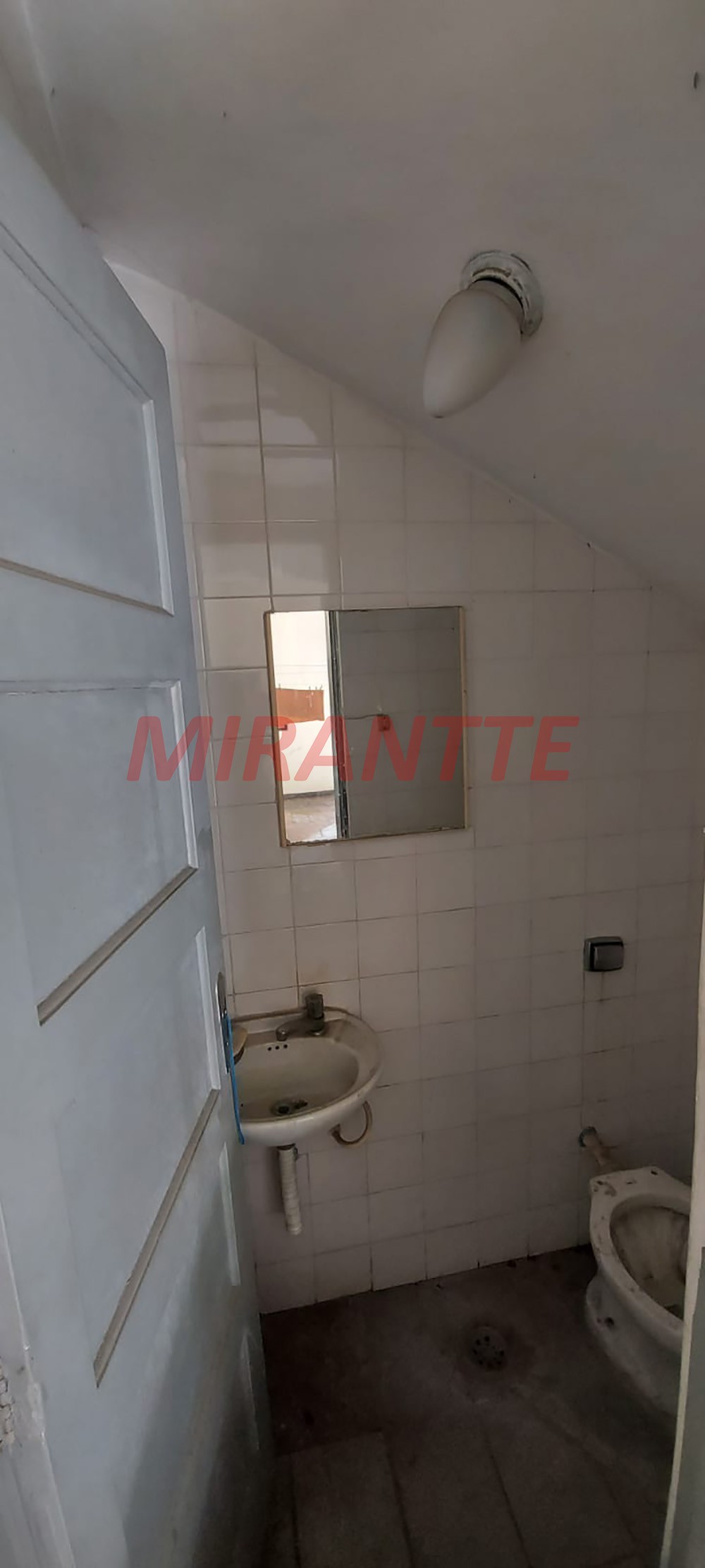 Sobrado de 252m² com 3 quartos em Parque Peruche