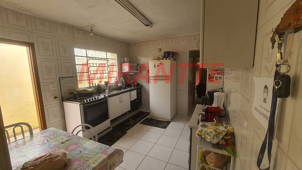 Casa terrea de 160m² com 4 quartos em Parque Edu Chaves
