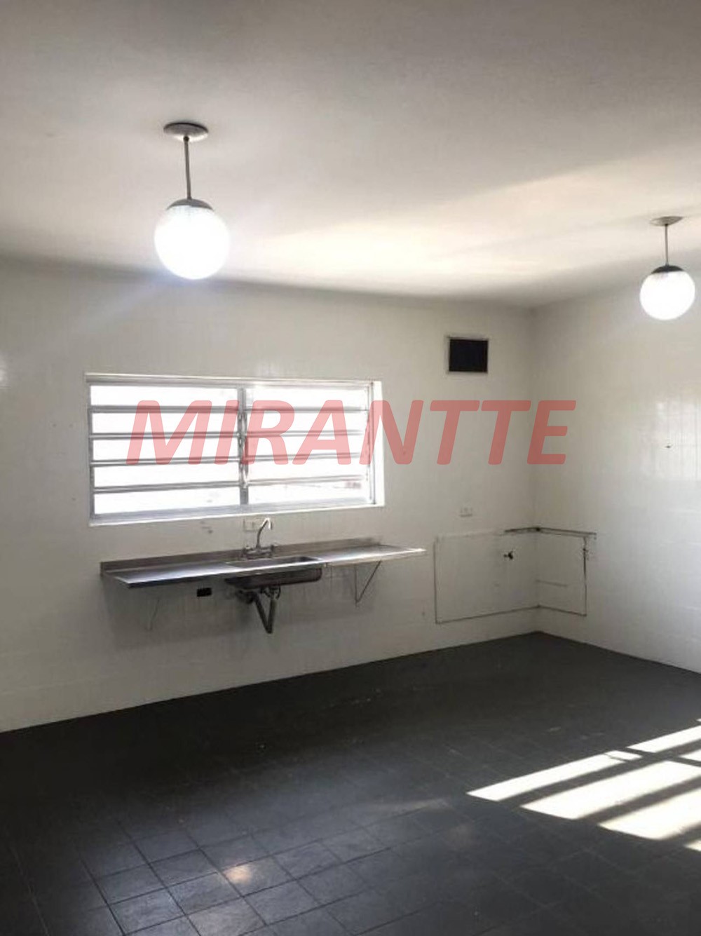 Sobrado de 224m² com 3 quartos em Saúde