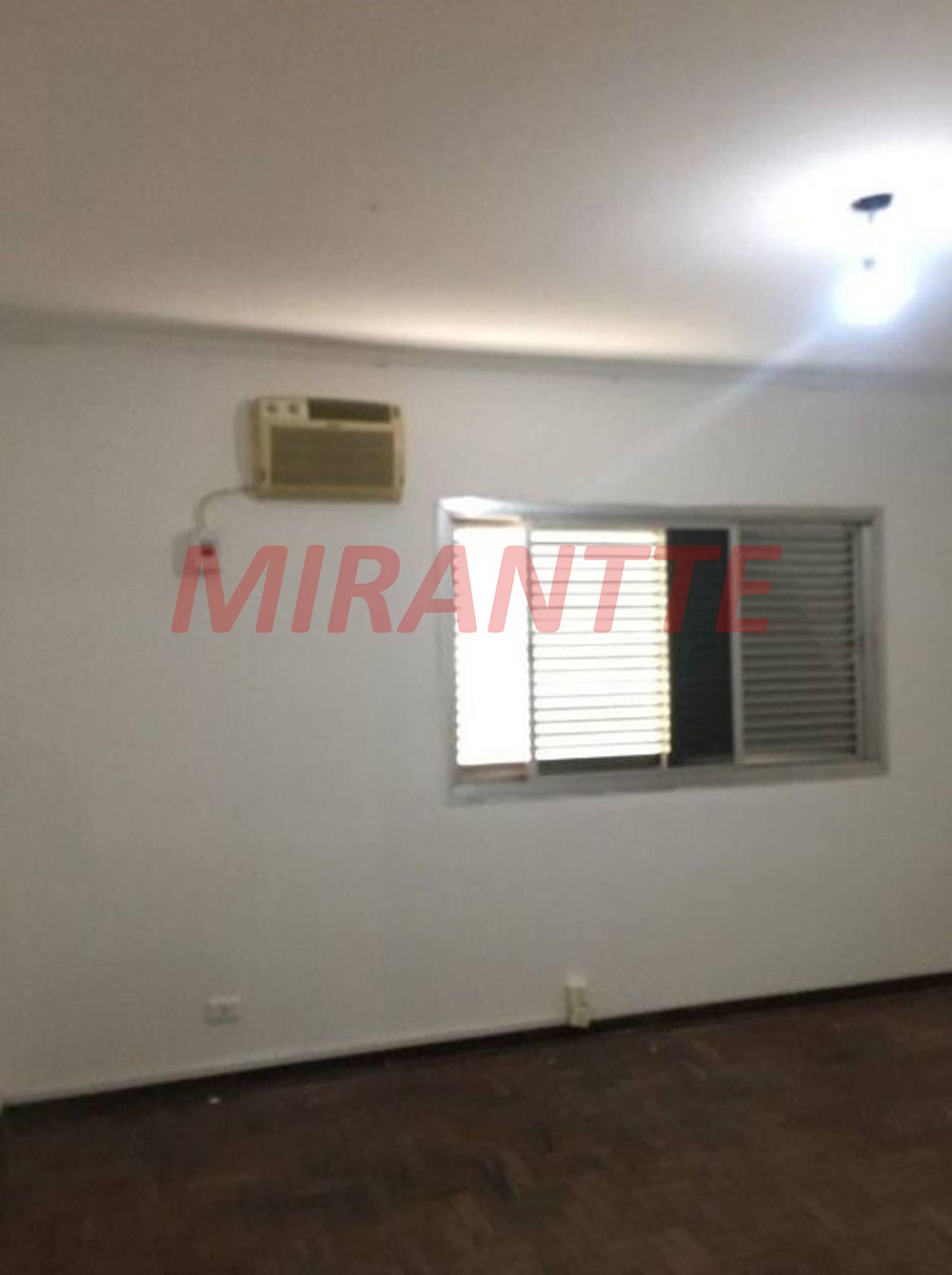 Sobrado de 224m² com 3 quartos em Saúde