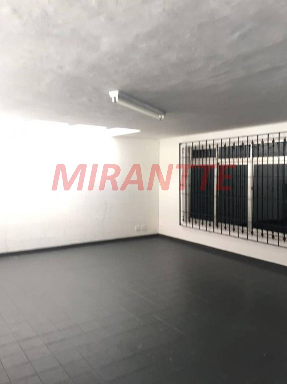 Sobrado de 224m² com 3 quartos em Saúde