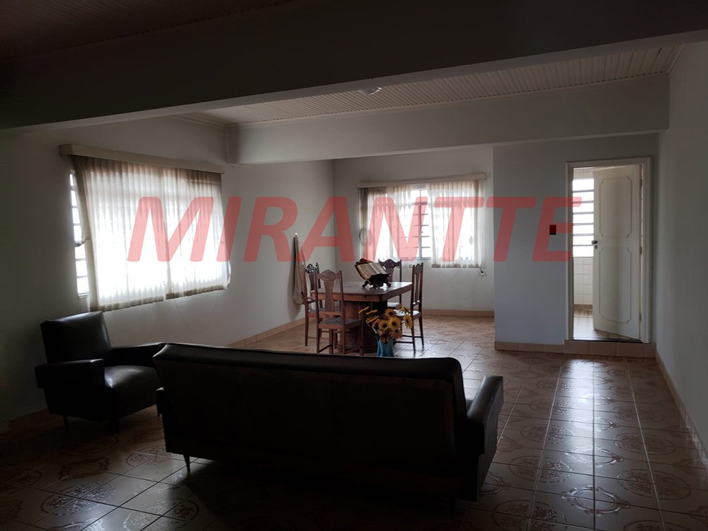 Sobrado de 485m² com 8 quartos em Imirim