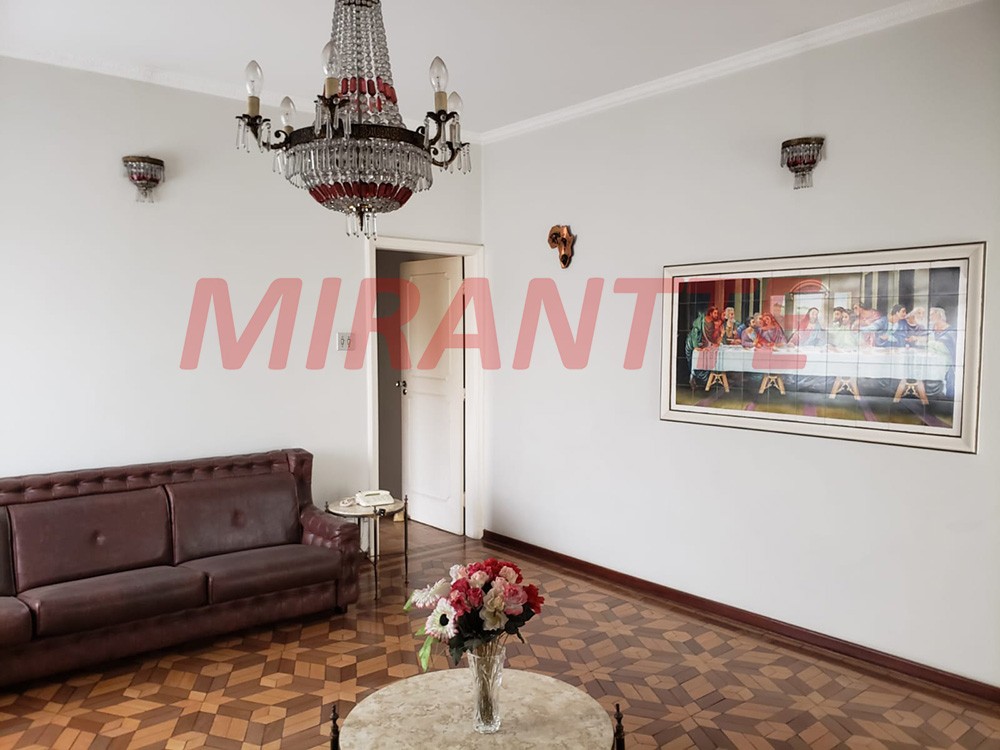 Sobrado de 485m² com 8 quartos em Imirim