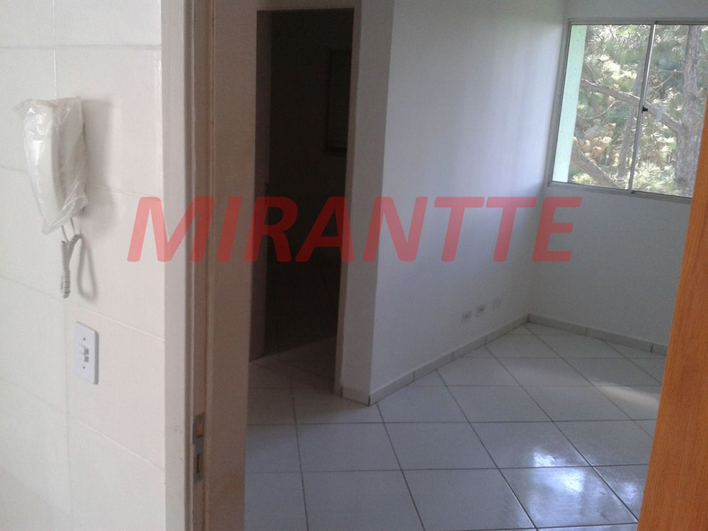 Apartamento com 2 quartos em Jardim São Luis