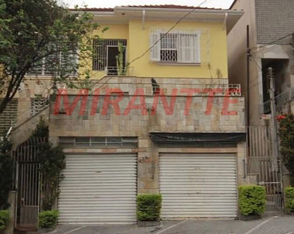 Sobrado de 160m² com 5 quartos em Água Fria