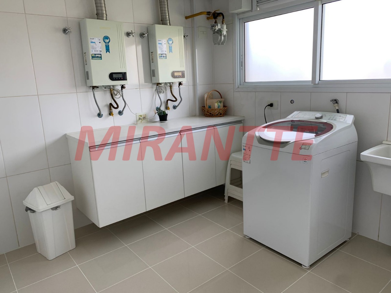 Apartamento de 160m² com 4 quartos em Santana