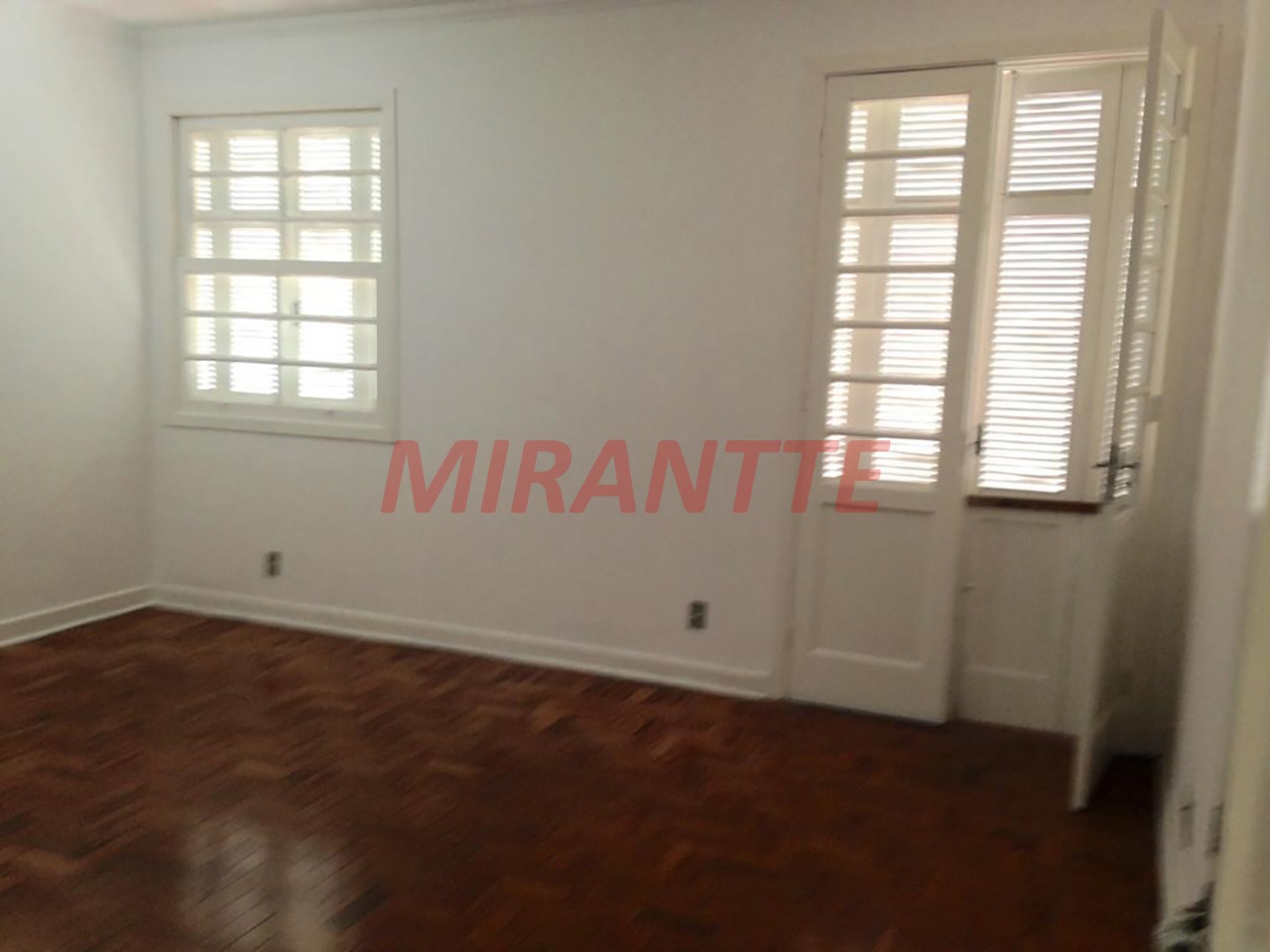 Sobrado de 180m² com 2 quartos em Santana