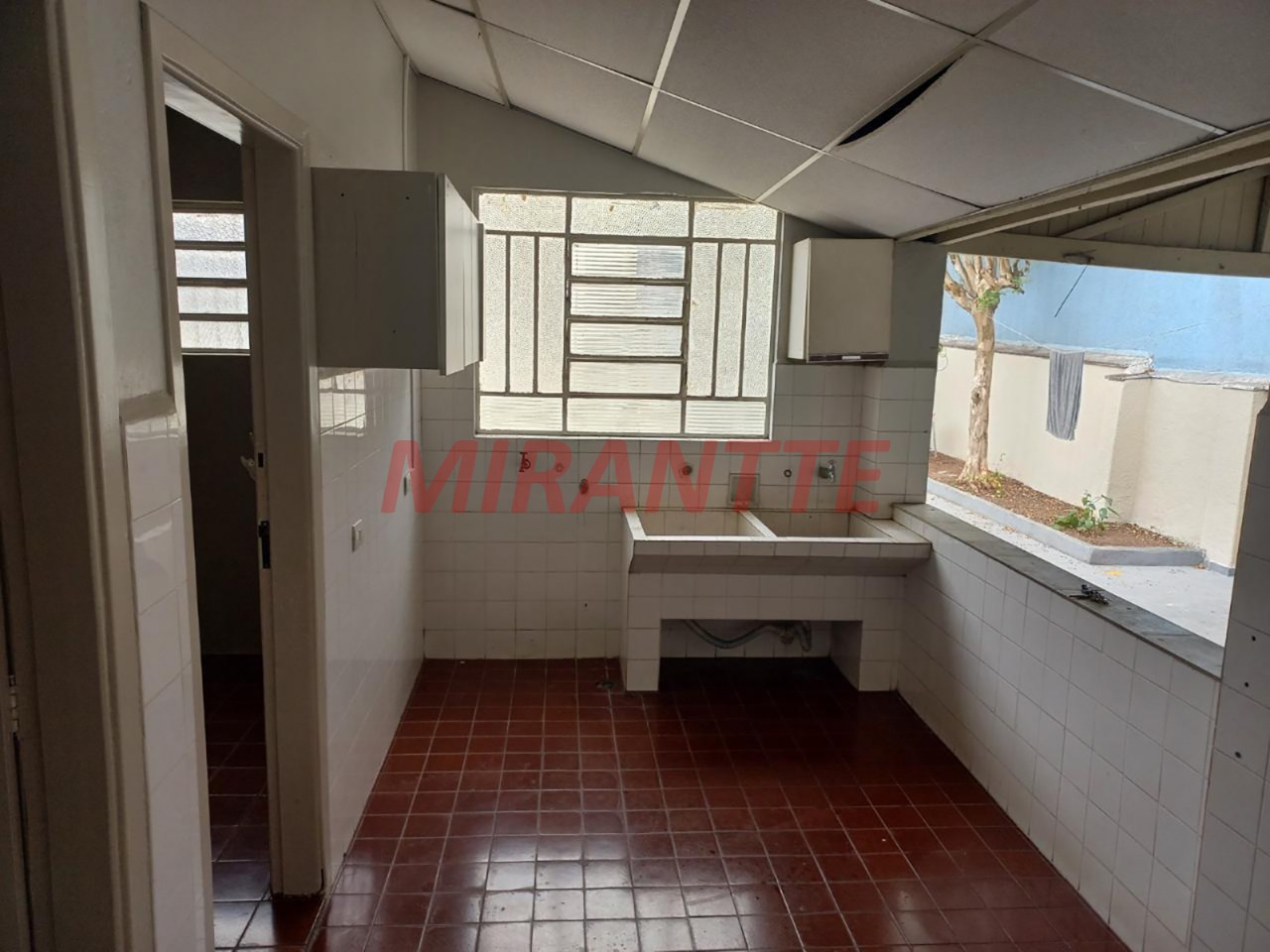 Sobrado de 180m² com 2 quartos em Santana