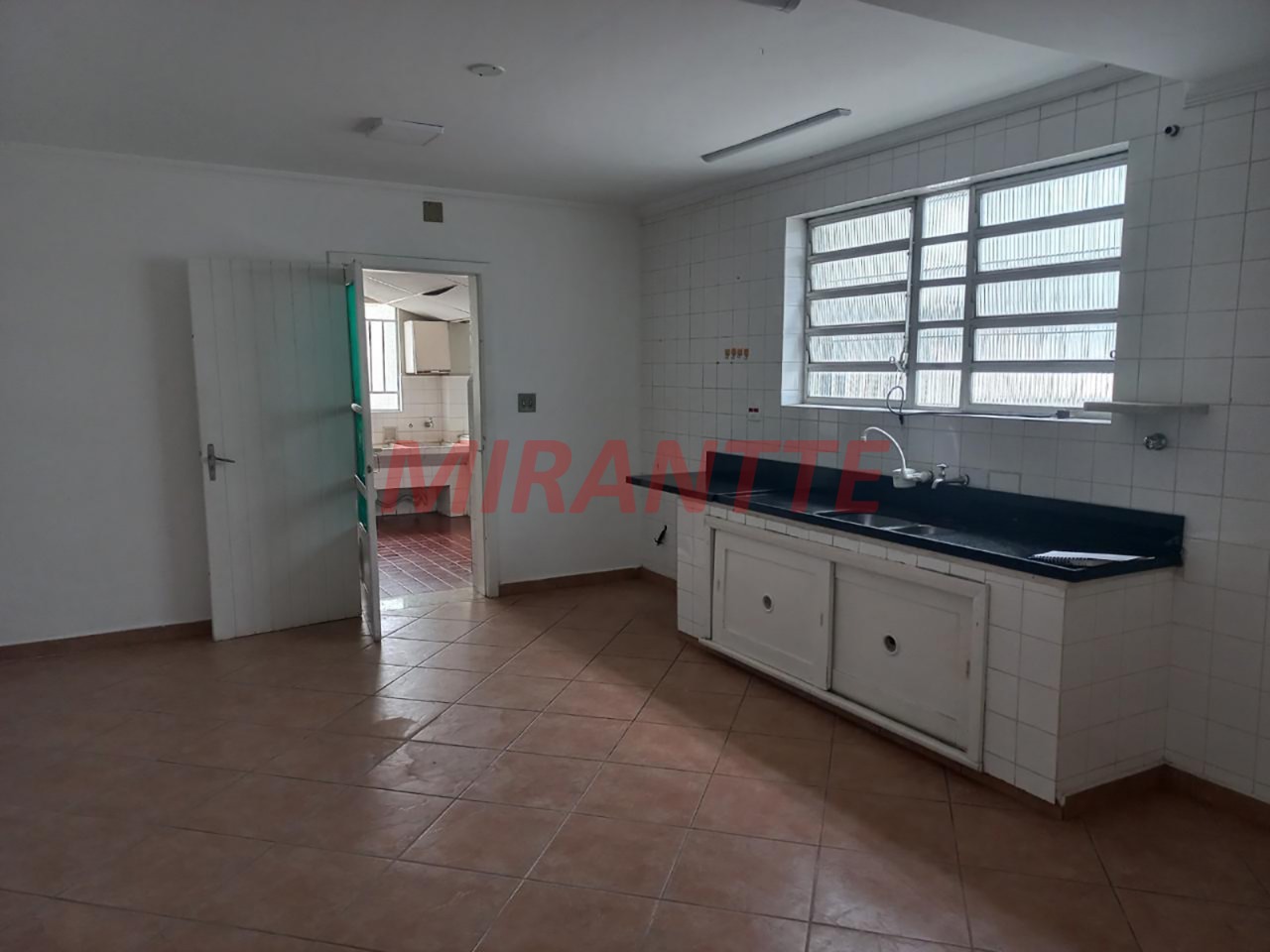Sobrado de 180m² com 2 quartos em Santana