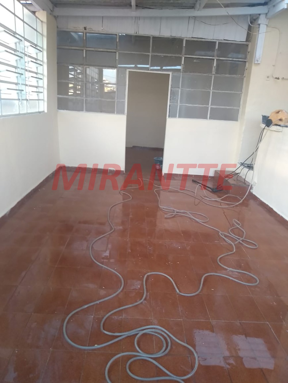 Sobrado com 2 quartos em Imirim