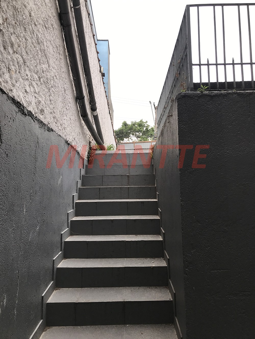 Comercial de 345m² em Aricanduva