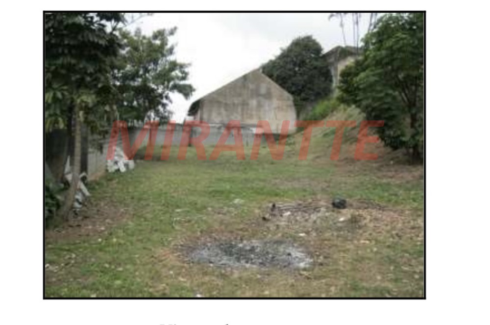 Terreno de 1527m² em Tremembe