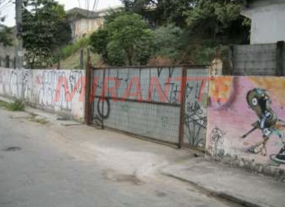 Terreno de 1527m² em Tremembe
