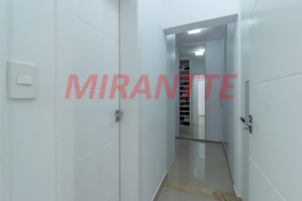 Sobrado de 250m² com 3 quartos em Horto Florestal