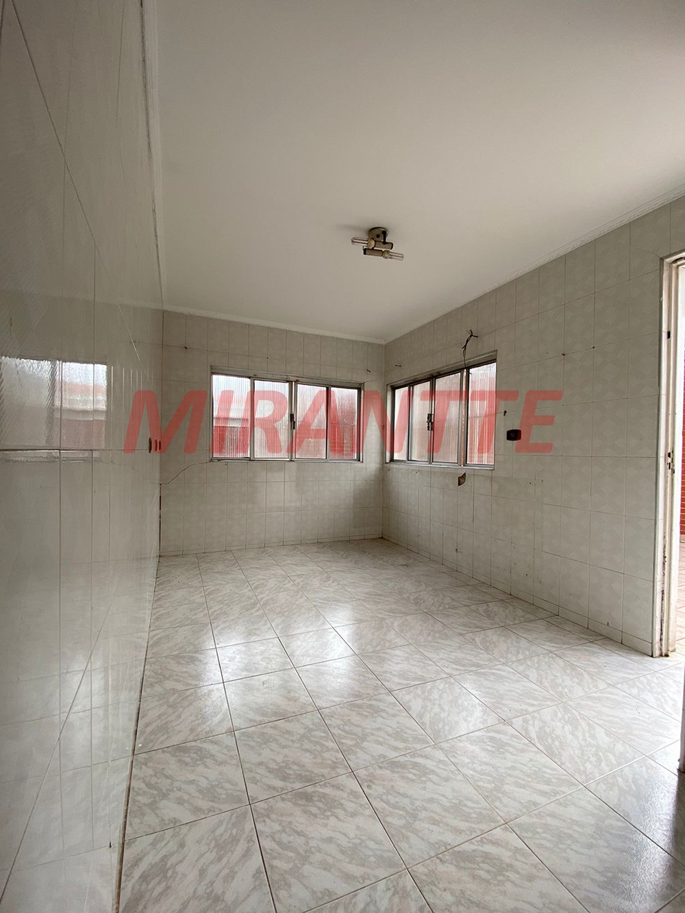 Casa terrea de 200m² com 3 quartos em Santa Teresinha