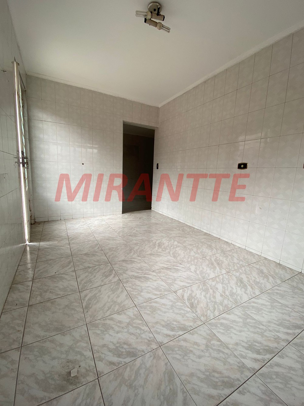 Casa terrea de 200m² com 3 quartos em Santa Teresinha