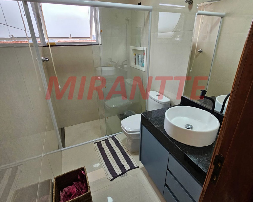 Sobrado de 184m² com 4 quartos em Jardim Paraiso