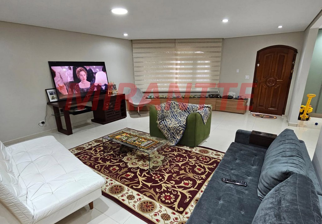 Sobrado de 184m² com 4 quartos em Jardim Paraiso