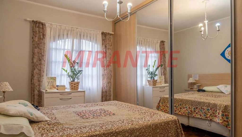 Sobrado de 184m² com 4 quartos em Jardim Paraiso