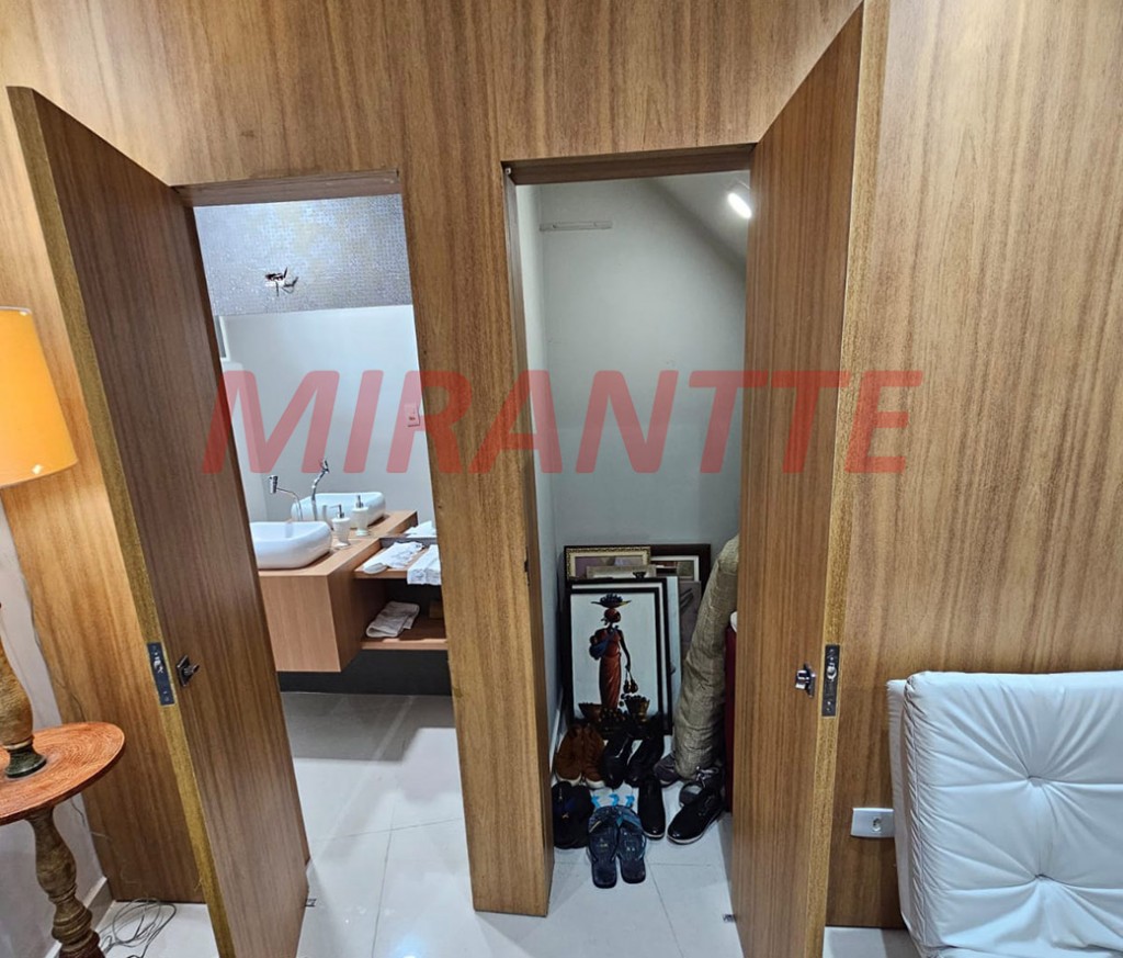 Sobrado de 184m² com 4 quartos em Jardim Paraiso