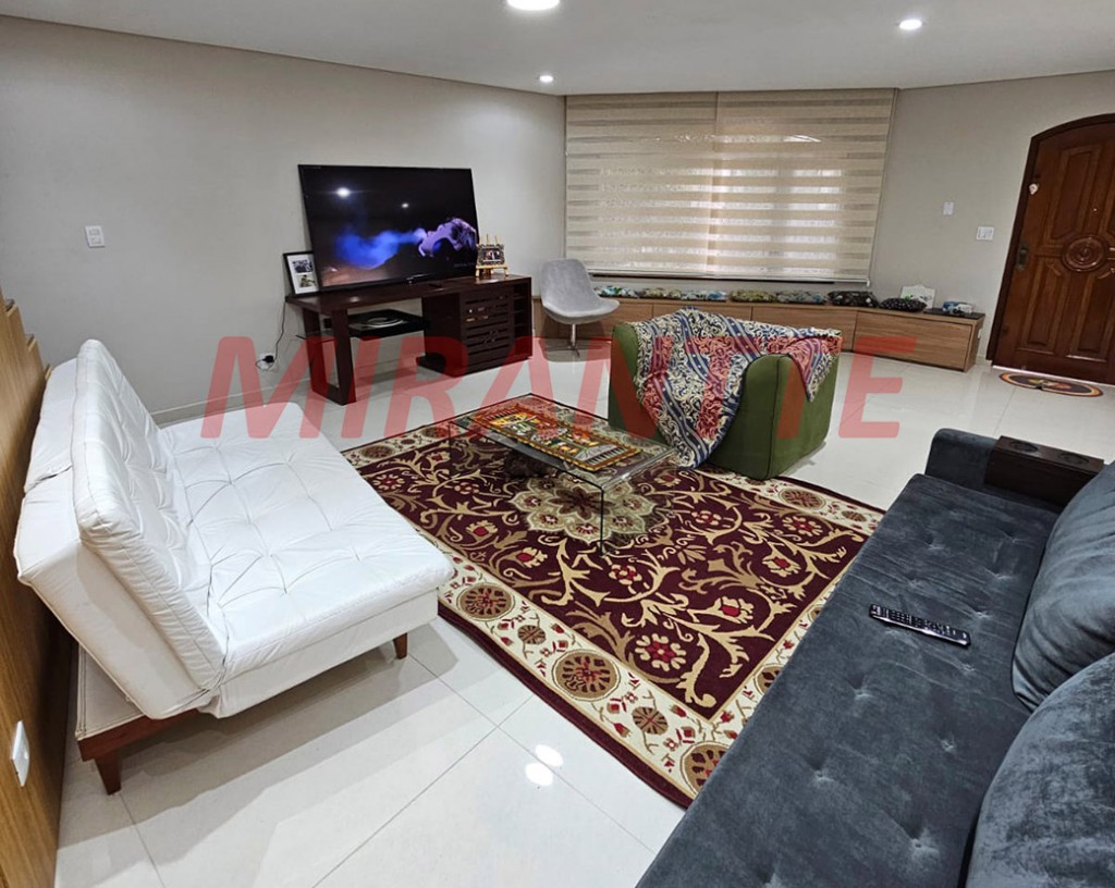 Sobrado de 184m² com 4 quartos em Jardim Paraiso