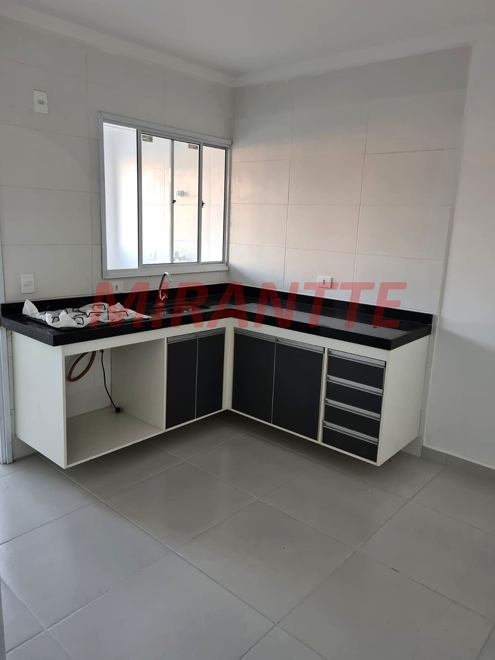 Comercial de 220m² em Vila Medeiros