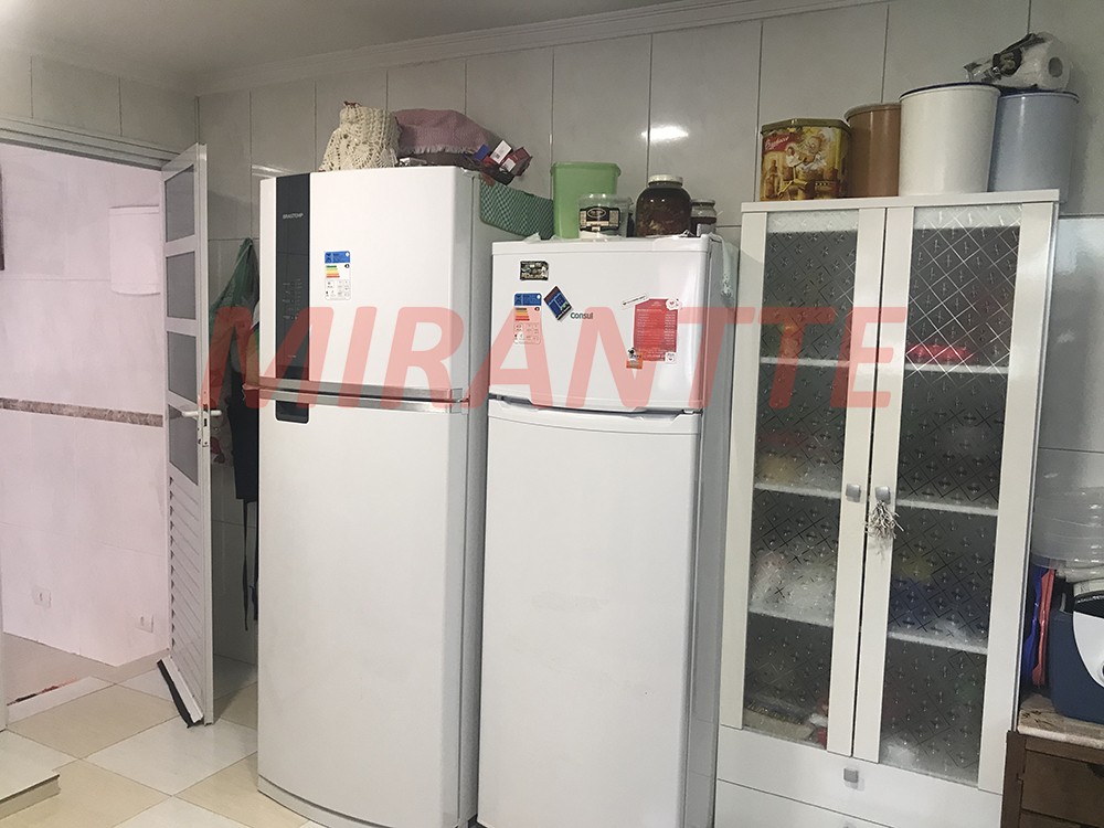 Sobrado de 514m² com 4 quartos em Santa Teresinha