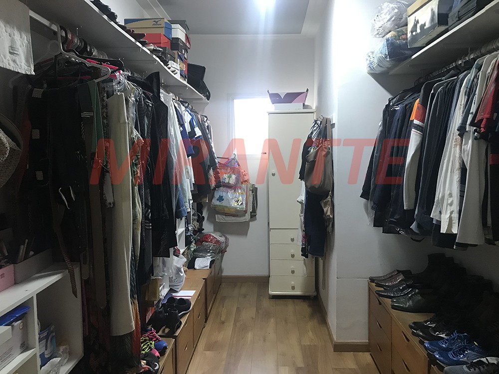 Sobrado de 514m² com 4 quartos em Santa Teresinha