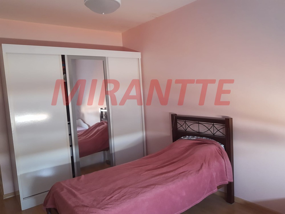 Sobrado de 136m² com 3 quartos em Jardim Peri