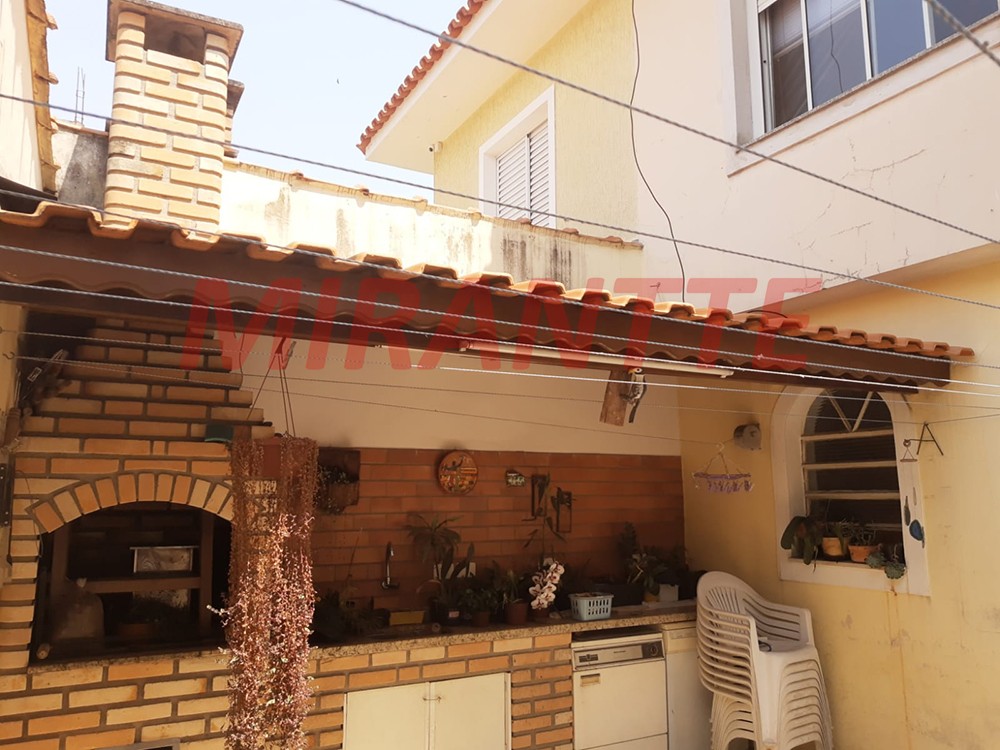 Sobrado de 136m² com 3 quartos em Jardim Peri