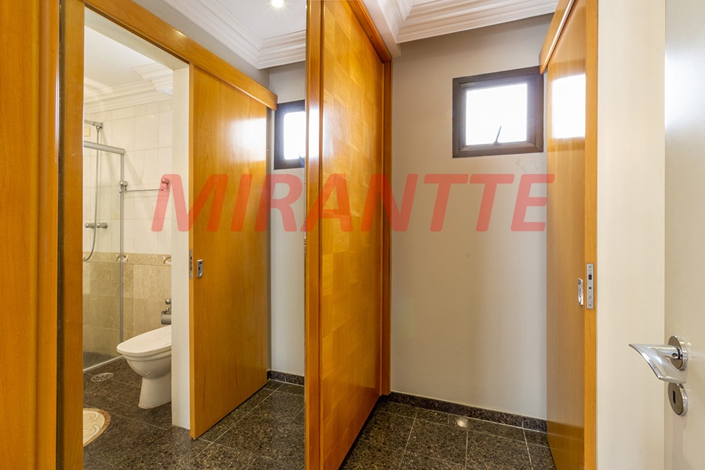 Cobertura de 2.9m² com 3 quartos em Santana