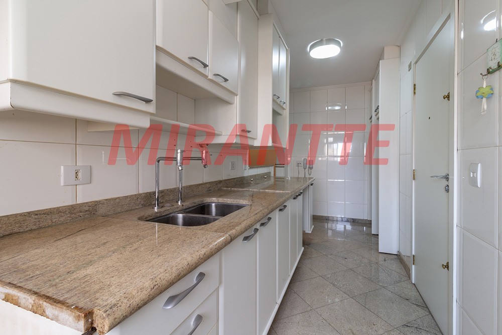 Cobertura de 2.9m² com 3 quartos em Santana