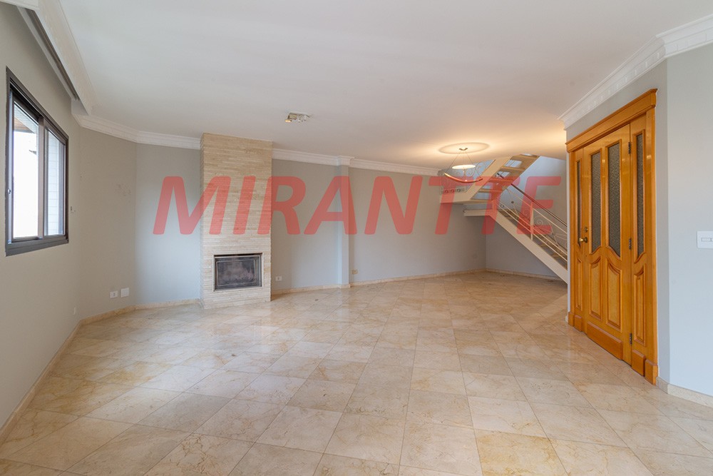 Cobertura de 2.9m² com 3 quartos em Santana