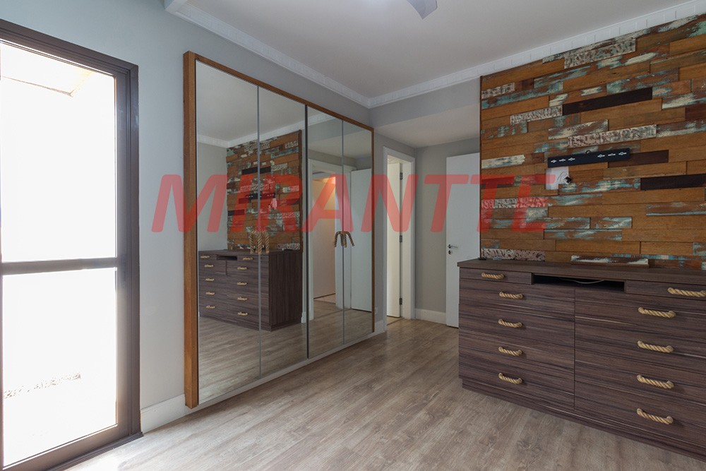 Cobertura de 2.9m² com 3 quartos em Santana
