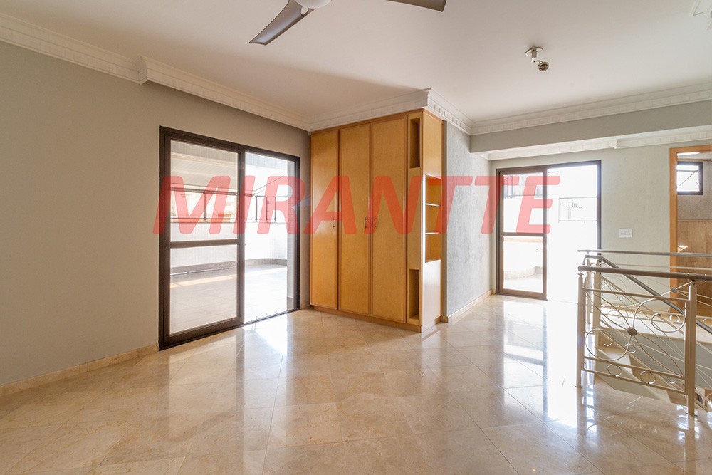Cobertura de 2.9m² com 3 quartos em Santana