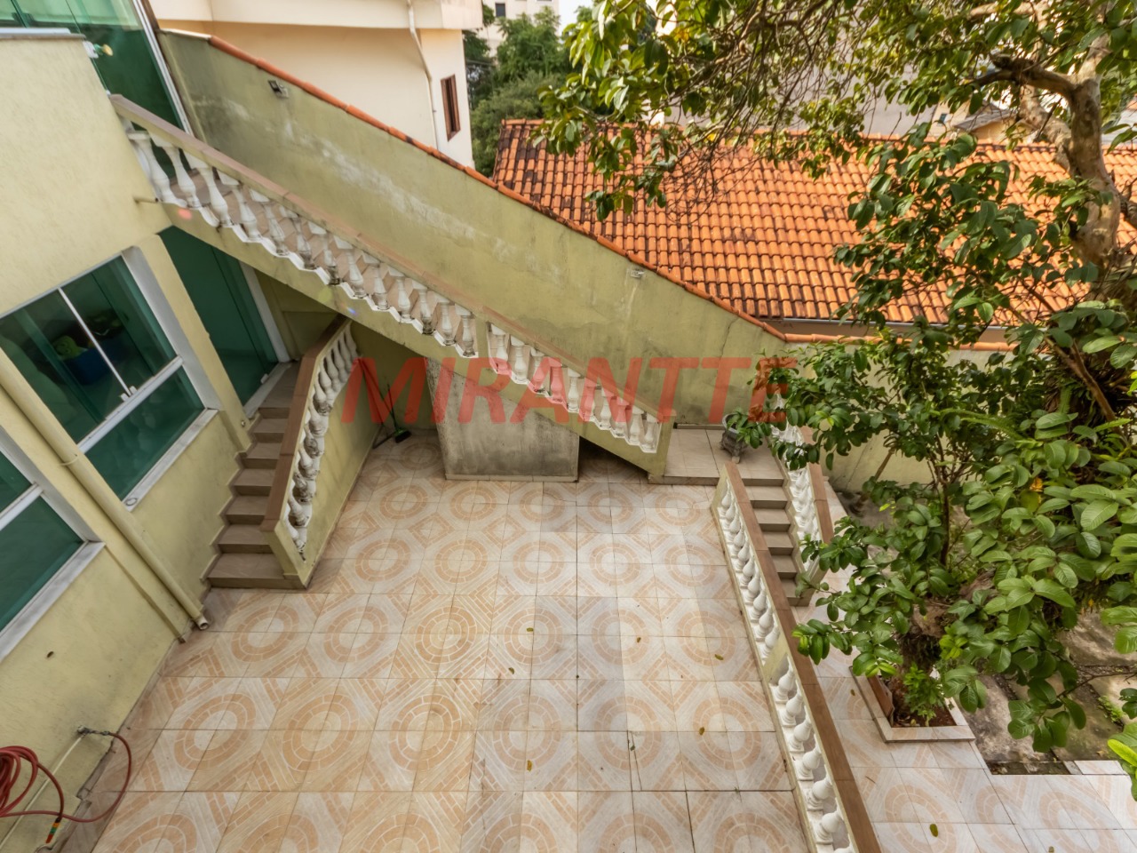 Sobrado de 300m² com 4 quartos em Vila Pauliceia