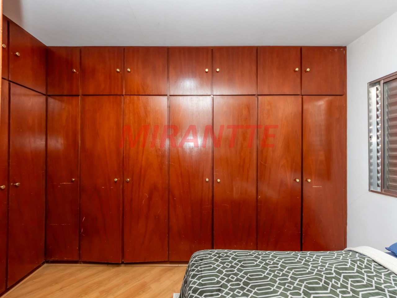 Sobrado de 300m² com 4 quartos em Vila Pauliceia