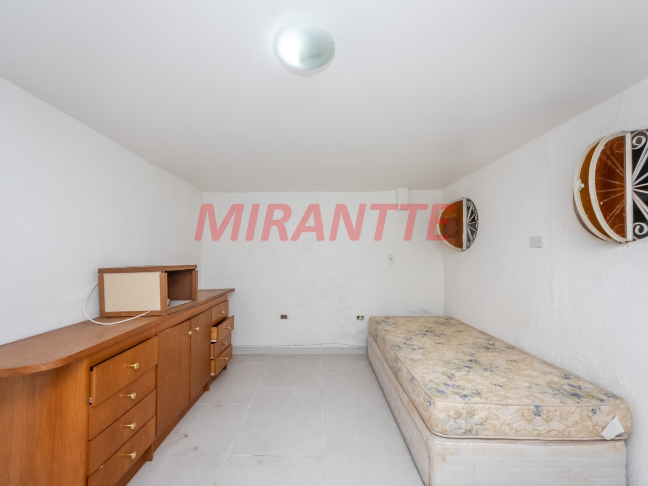 Sobrado de 300m² com 4 quartos em Vila Pauliceia