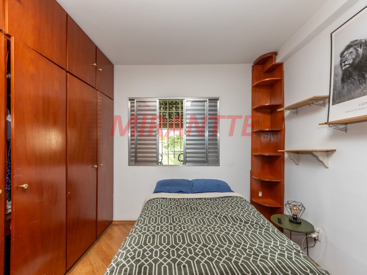 Sobrado de 300m² com 4 quartos em Vila Pauliceia