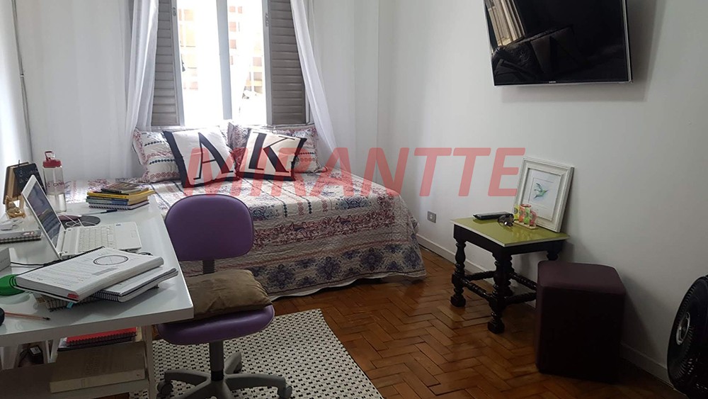 Sobrado de 182m² com 3 quartos em Água Fria