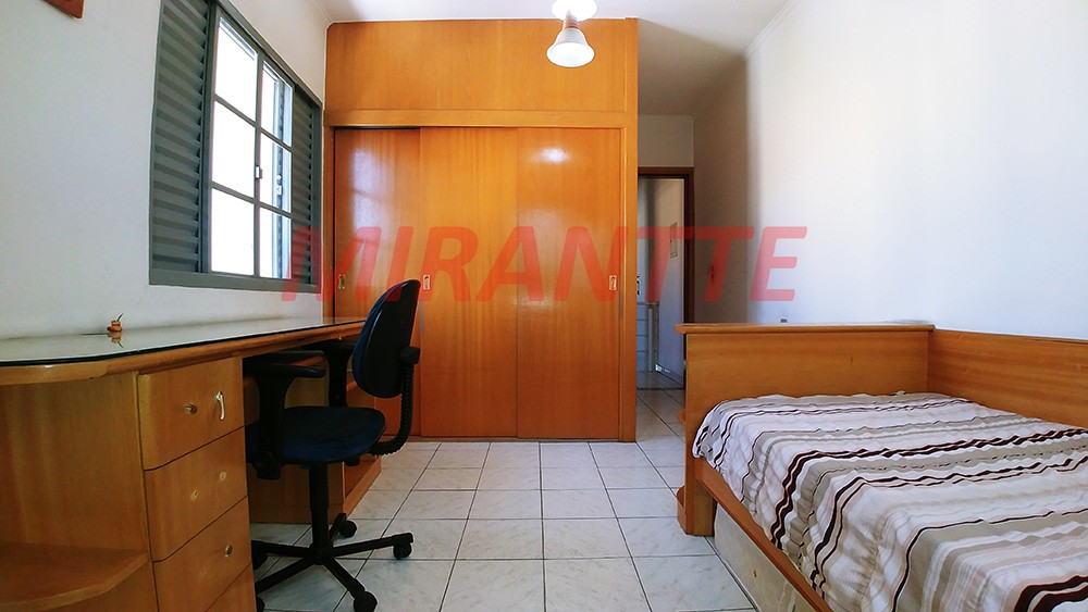 Sobrado de 326m² com 3 quartos em Mandaqui
